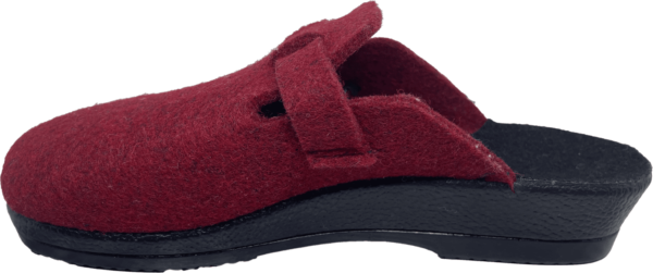 mule olaine rouge vue de cote