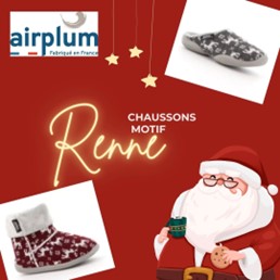 père noël avec sur un fond rouge 2 chaussons tricot renne